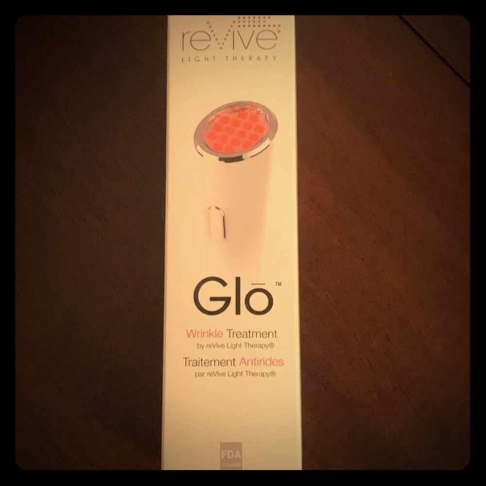 Revive Light Therapy Glo Wrinkle Treatment